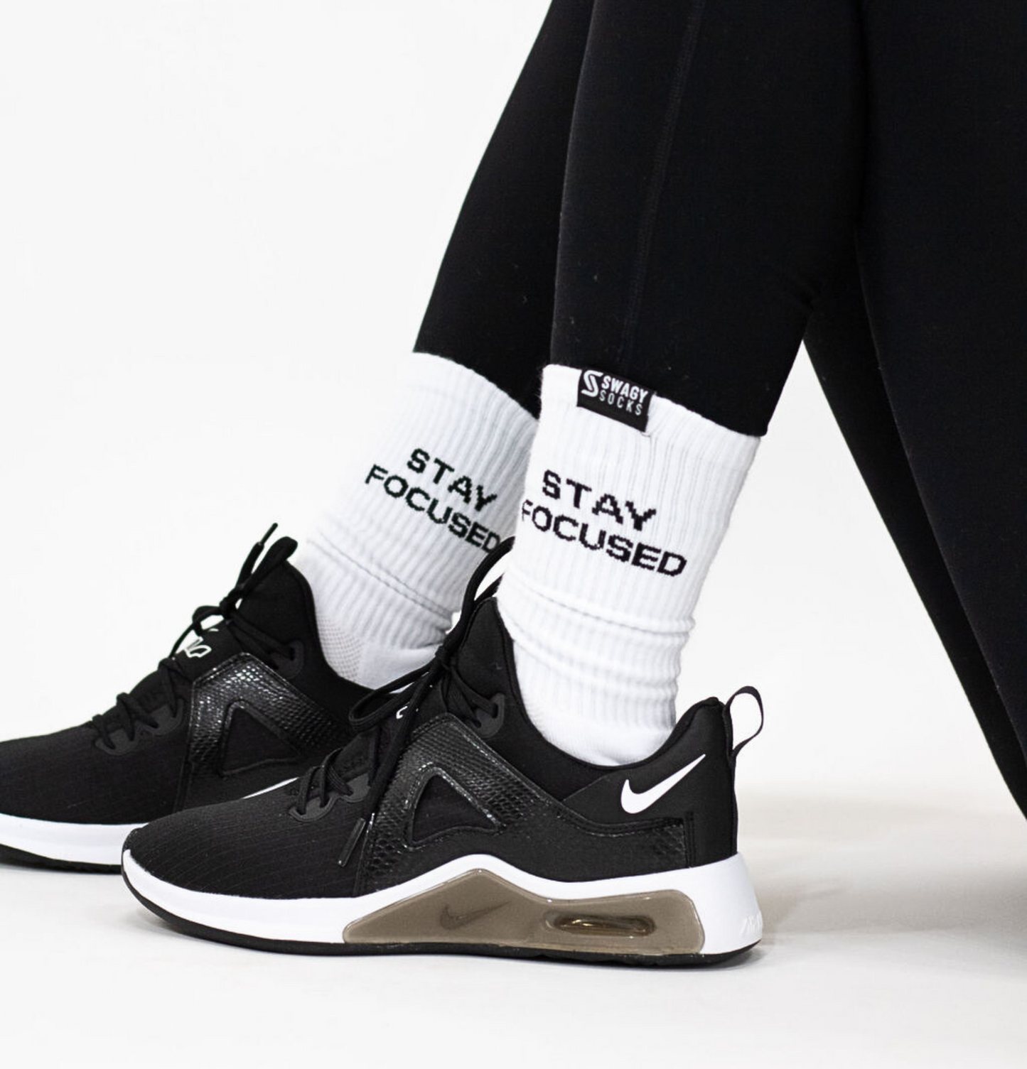 Stay Focused - Women's Crew Workout Socks